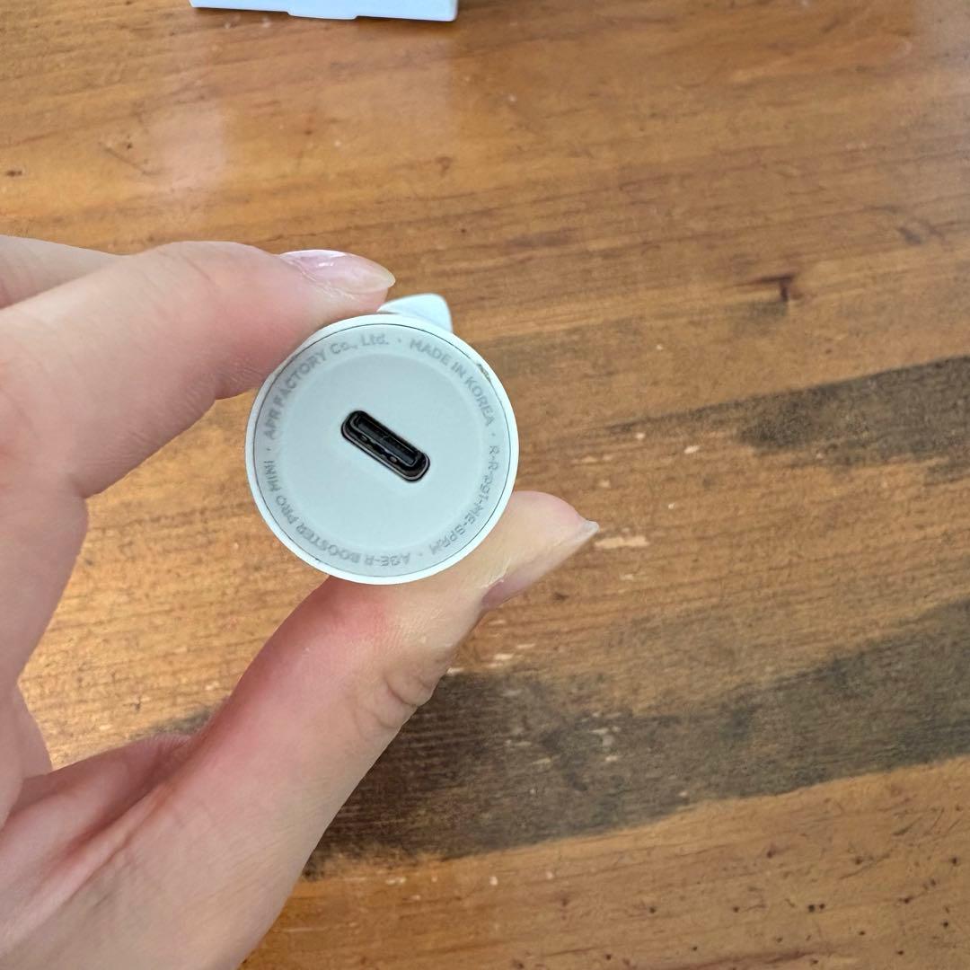 medicube 美顔器 ホワイト コンパクト箱付き