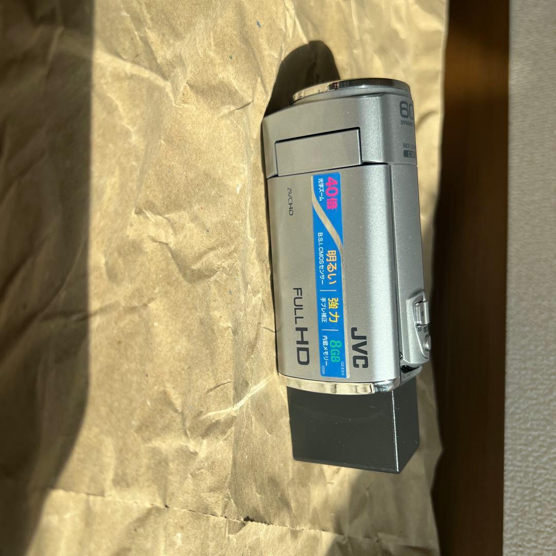 JVC ビデオカメラ EVERIO GZ-E311-S +ケース×2＋SD6枚