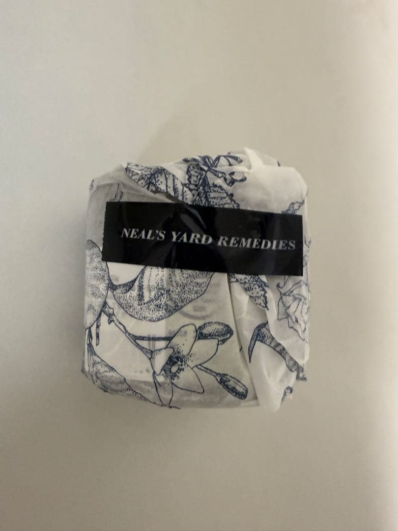 新品・未使用・未開封　ニールズヤード　ビューティバーム　ワイルドローズ　50g