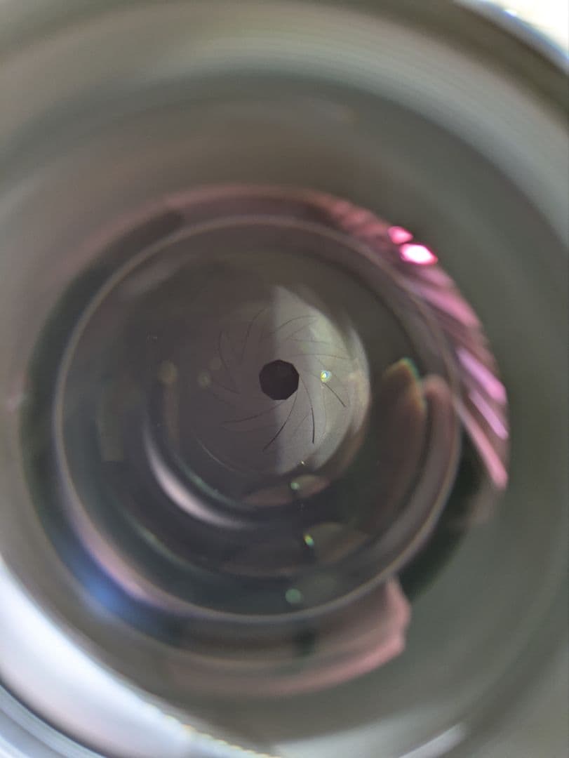 TOKINA atx-m 85mm F1.8 FE ソニーEマウント