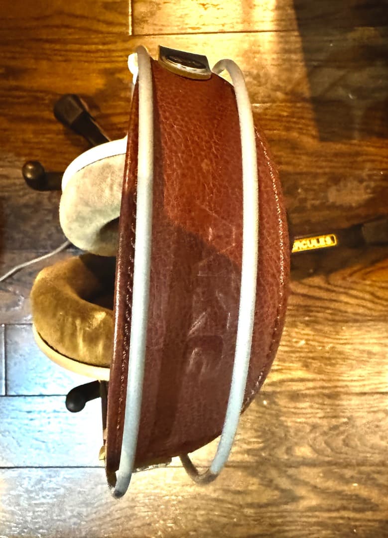 AKG K701　スタジオレファレンスヘッドホン