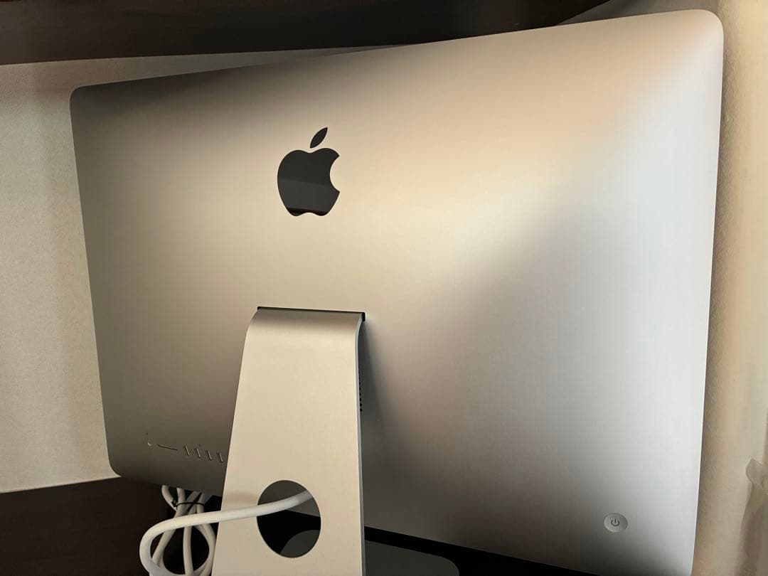 iMac Retina 4K 21.5インチ 2019年モデル