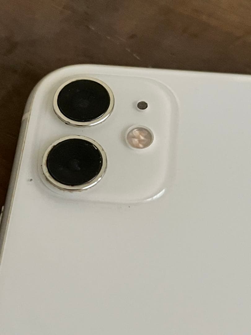 Apple iPhone 11 64GB ホワイト 本体　SIMフリー　顔認証