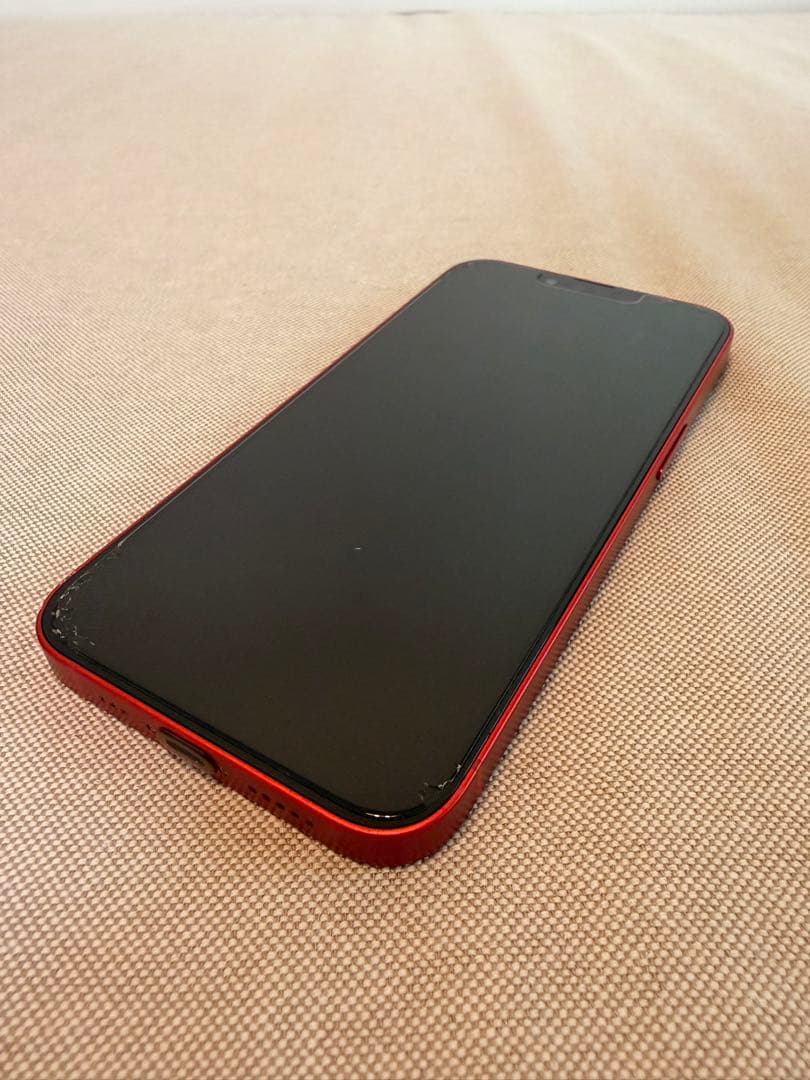 Apple iPhone 13 (PRODUCT(RED)) バッテリー100%