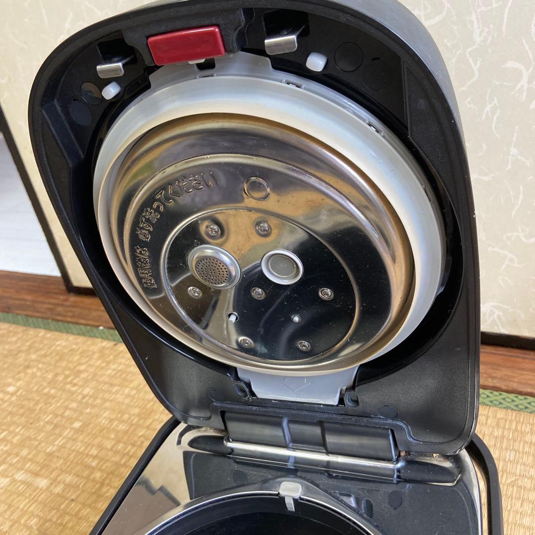 2021年製 パナソニック 炊飯器 5.5合 可変圧力IH式 SR-MPA101
