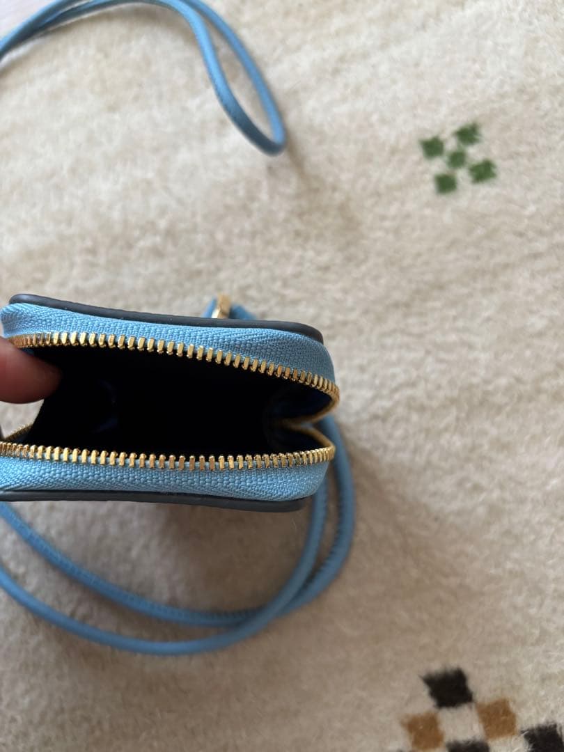 MAISON de SABRE Airpodsスリングケース　新品・未使用