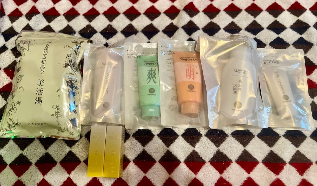 ✳︎お得✳︎新品✳︎ 再春館製薬 ドモホルンリンクル４点＋おまけ10点