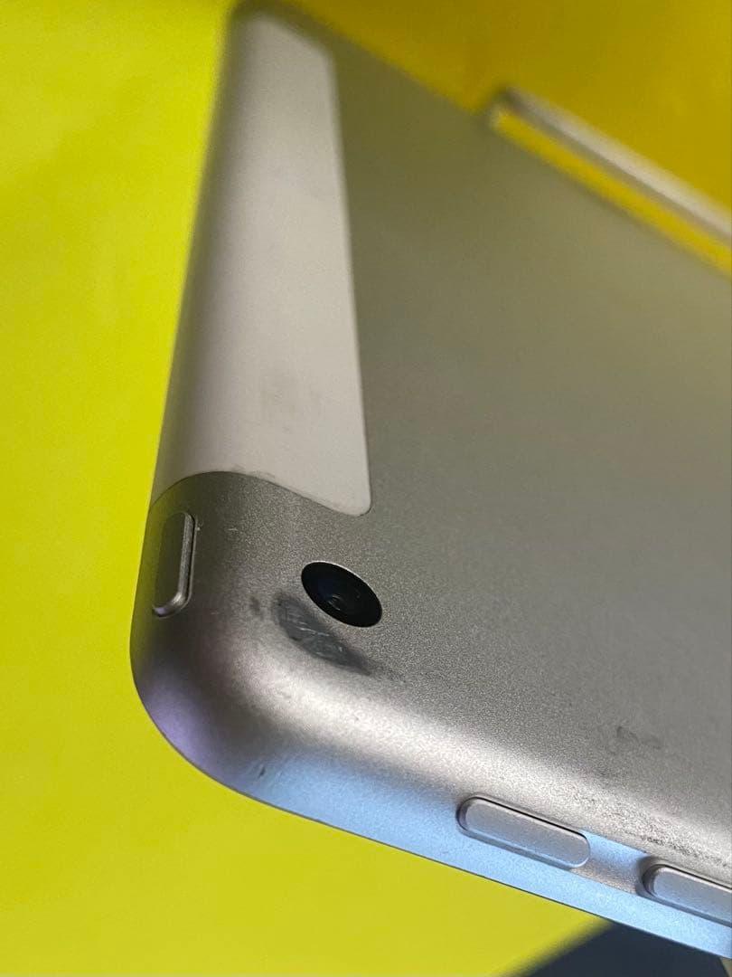 Apple ipad 5 Wi-Fi+Cellular 32GB SIMフリー