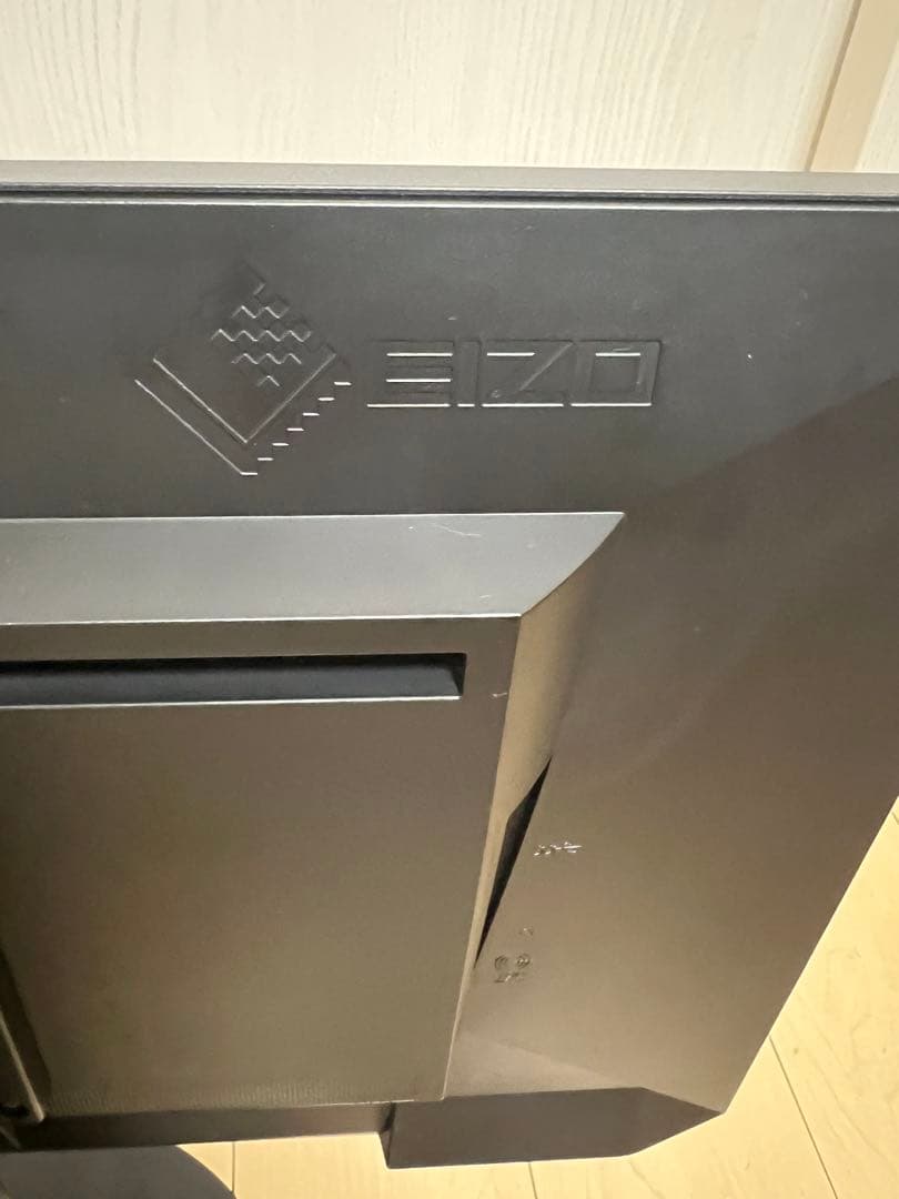 EIZO FlexScan EV2450型号 回転可能な黒いディスプレイモニター
