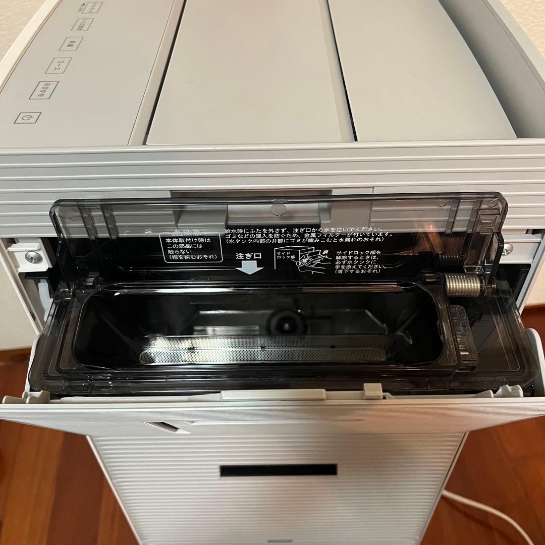 【美品】DAIKINダイキン加湿空気清浄機床置型MCK70ZE2-W 31畳　0