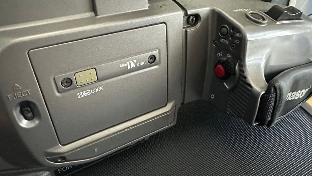 パナソニック AG-DVC7 DVC7P プロフェッショナルミニDVビデオカメラ