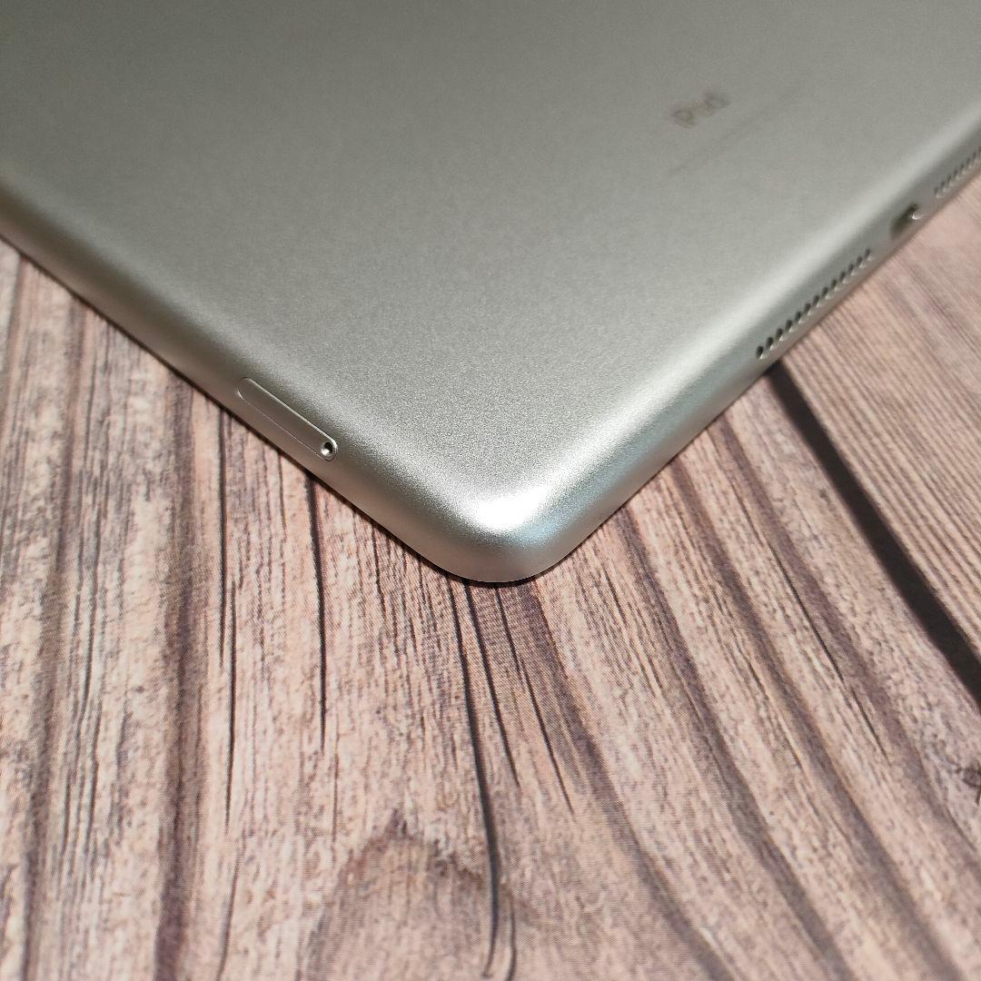 iPad 第5世代 32GB SIMフリー 美品 バッテリー95%