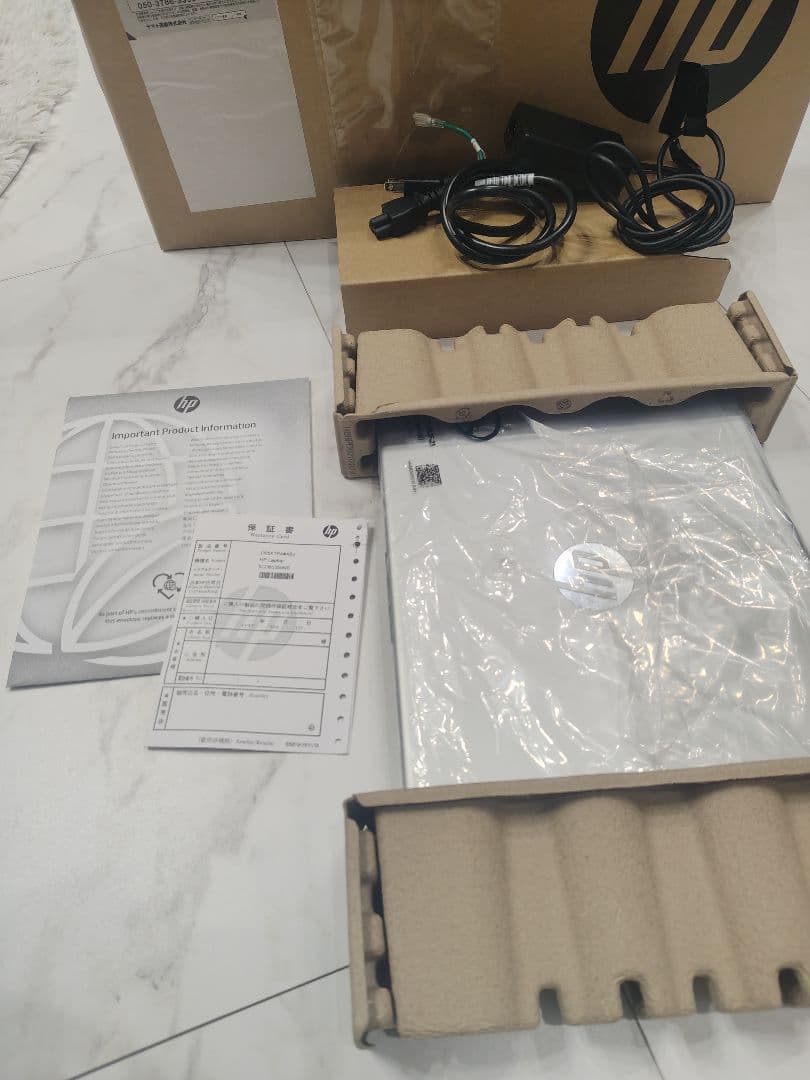2026年2月　HP Laptop 15-fc1034AU (D05XTPA)