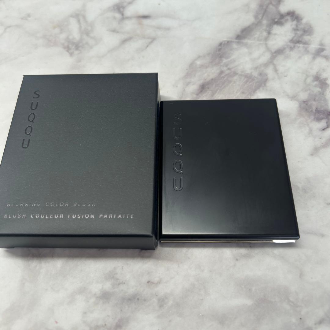 SUQQU ブラーリング カラーブラッシュ 06 透重