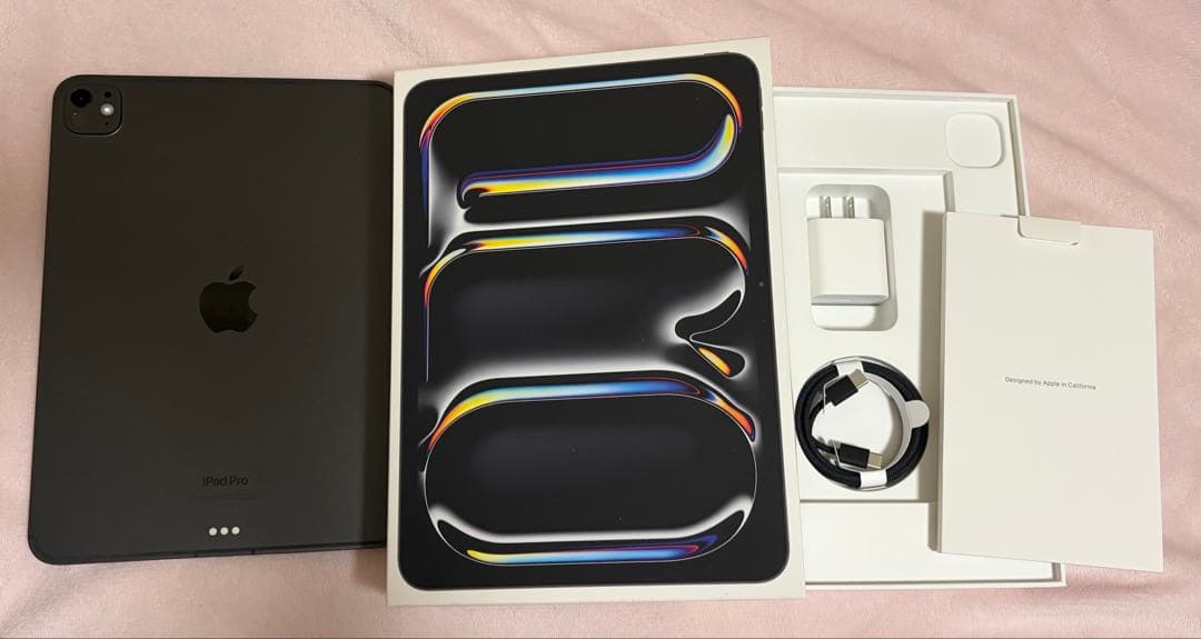 iPad Pro M4 11インチ　セルラーモデル　美品