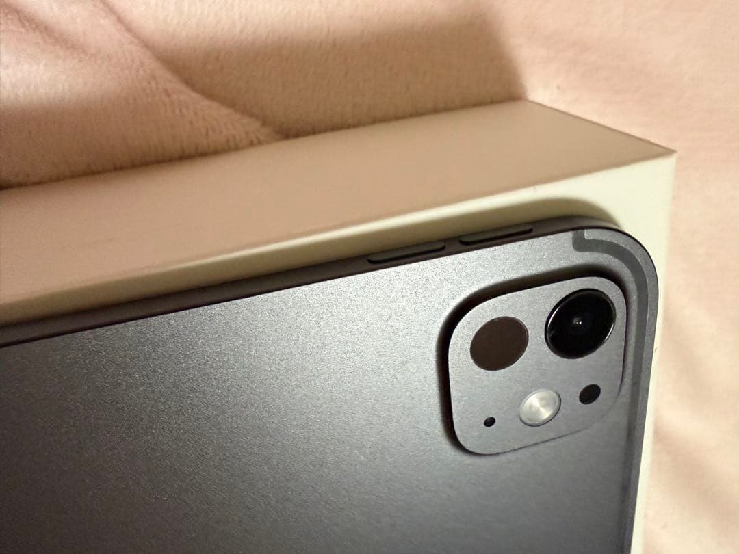 iPad Pro M4 11インチ　セルラーモデル　美品