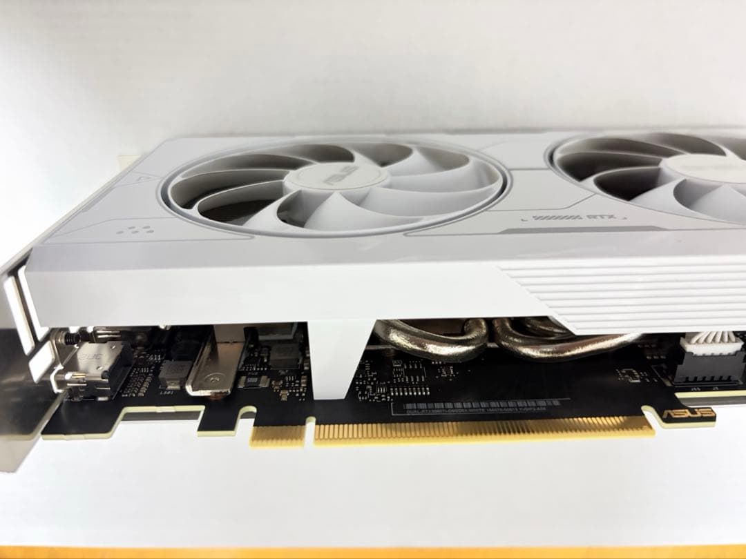 グラフィックボード・グラボ・ビデオカード ASUS Dual Radeon RTX3060 TI 8GB White