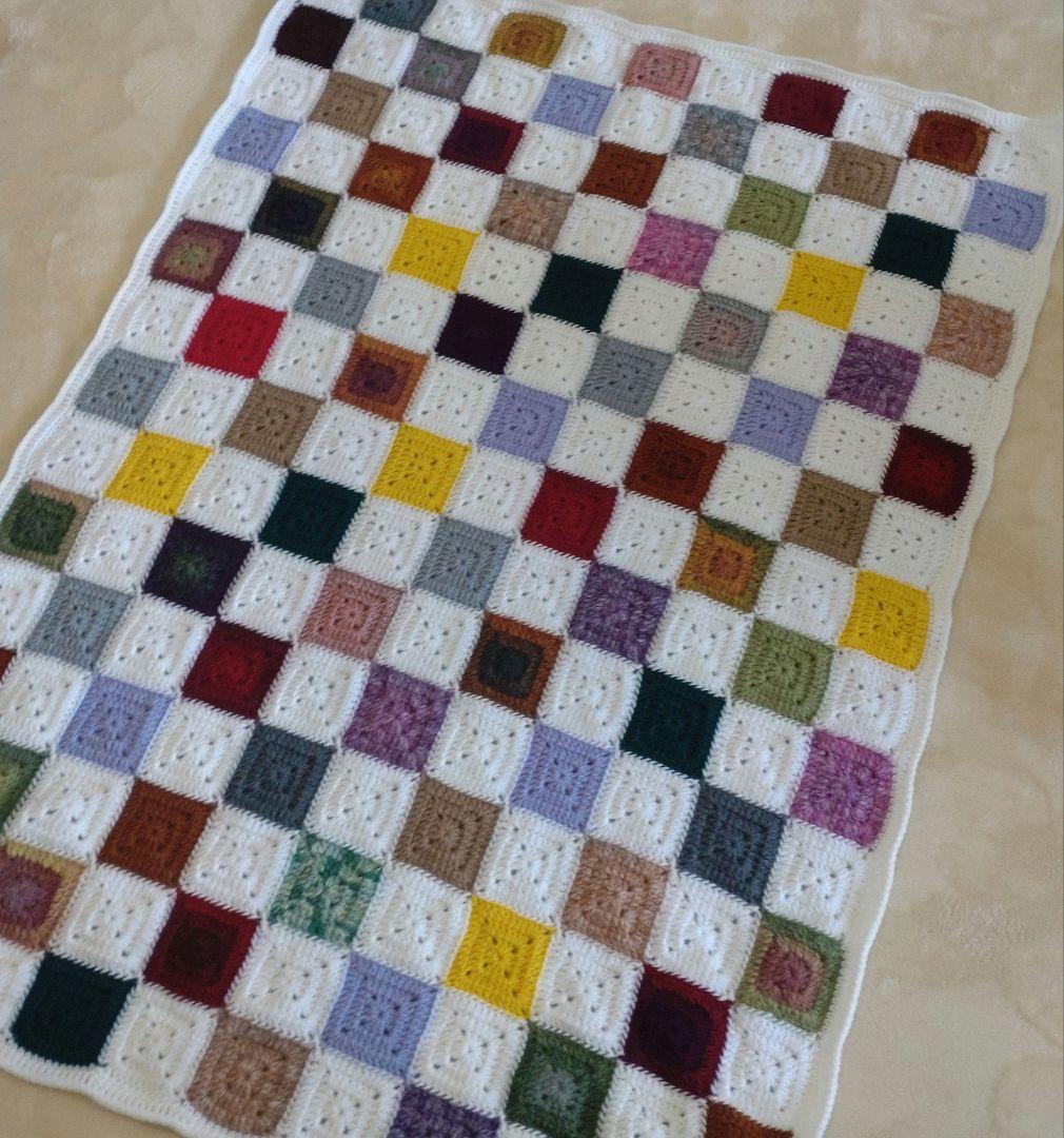 ＊ハンドメイド＊　モチーフ編みブランケット