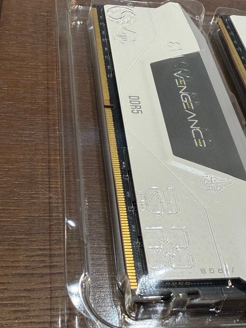 メモリー CORSAIR VENGEANCE RGB 64GB DDR5-5600MHz