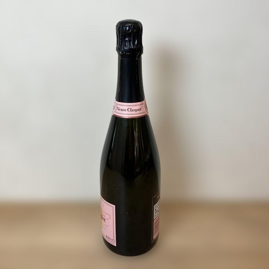 未開栓 ヴーヴクリコ ロゼ 果実酒 シャンパン 750ml ※若干キズ有