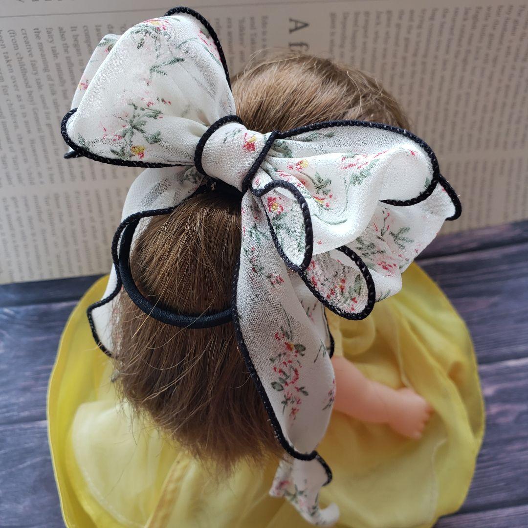 リボン　ヘアゴム♡小花柄シフォンリボン♡ホワイト×ピンク小花♡ハンドメイド
