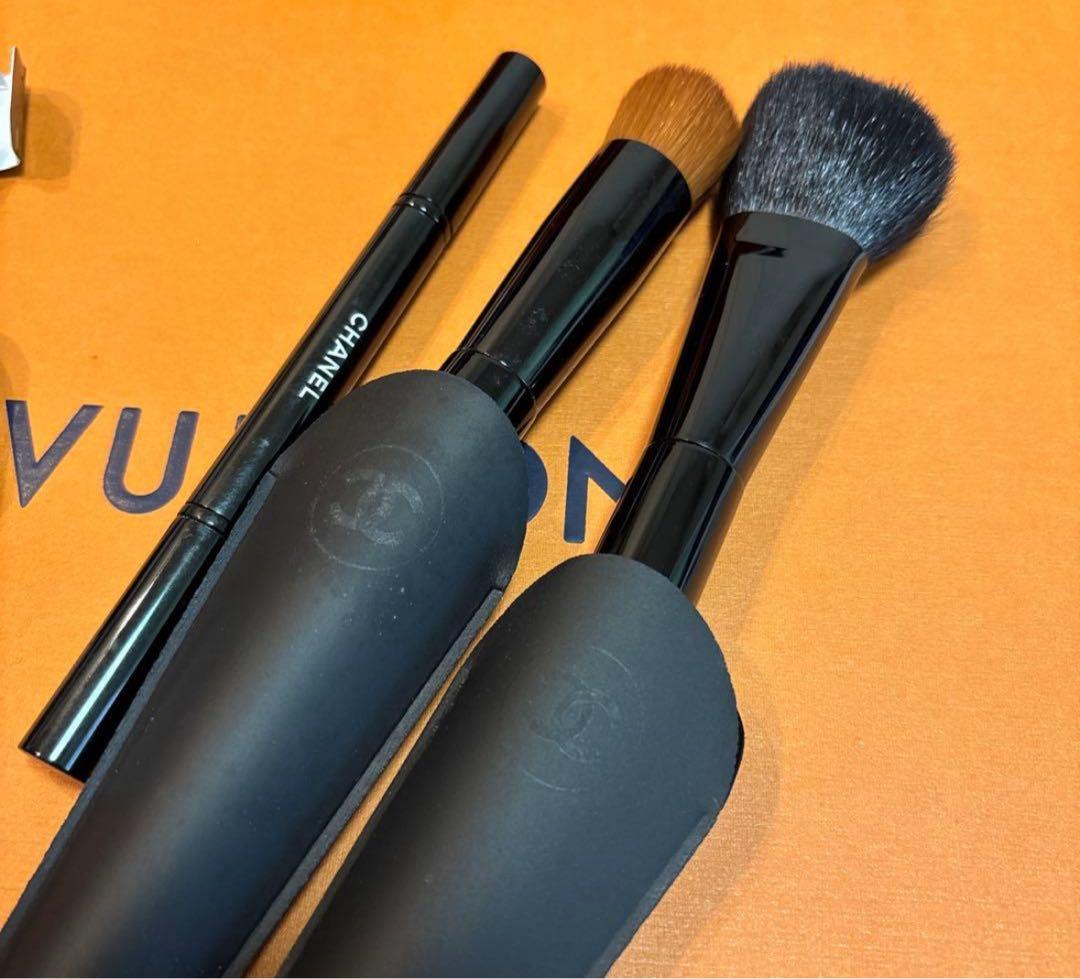 CHANEL LES PINCEAUX DE CHANEL 3本セット