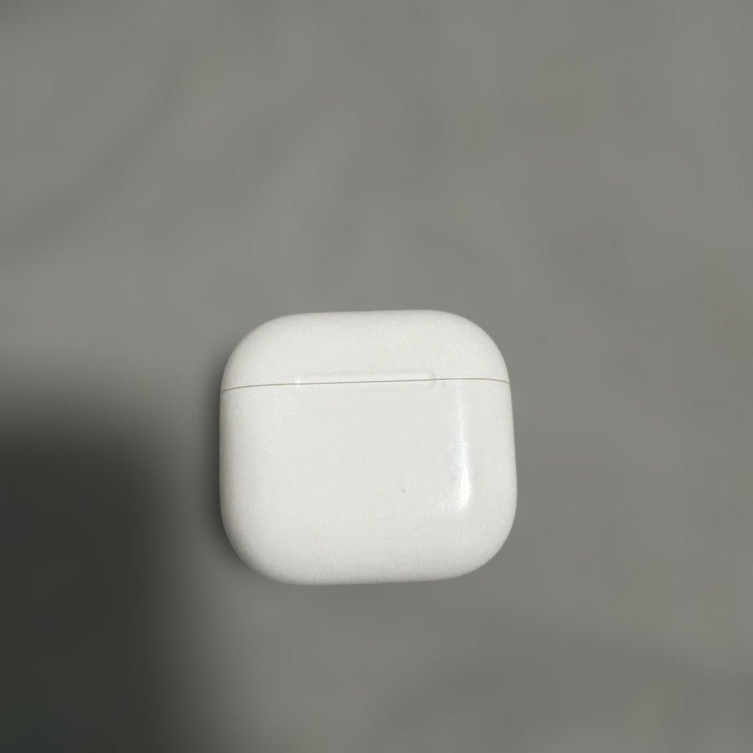AirPods 4 Apple正規品　Roleon