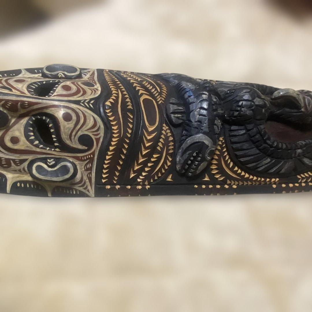 彫刻木製マスク 黒赤装飾　アメリカンサモア式