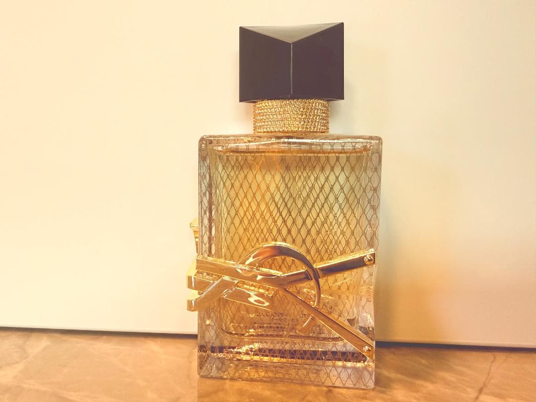 YSL イヴサンローラン リブレ オーデパルファム 50ml クリスマス限定